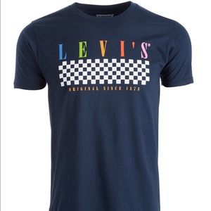 NWOT Levi's Tee Retro Design & Logo